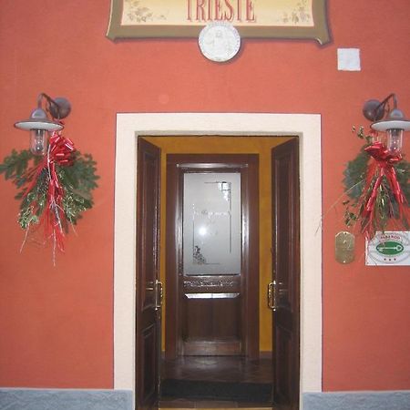 I Malpensanti Del Trieste Monticelli dʼOngina 外观 照片