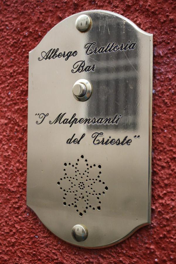 I Malpensanti Del Trieste Monticelli dʼOngina 外观 照片